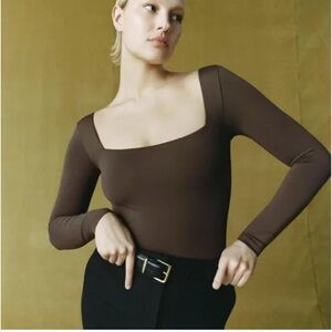Aritzia Brown Square Neck Long Sleeve Shirt